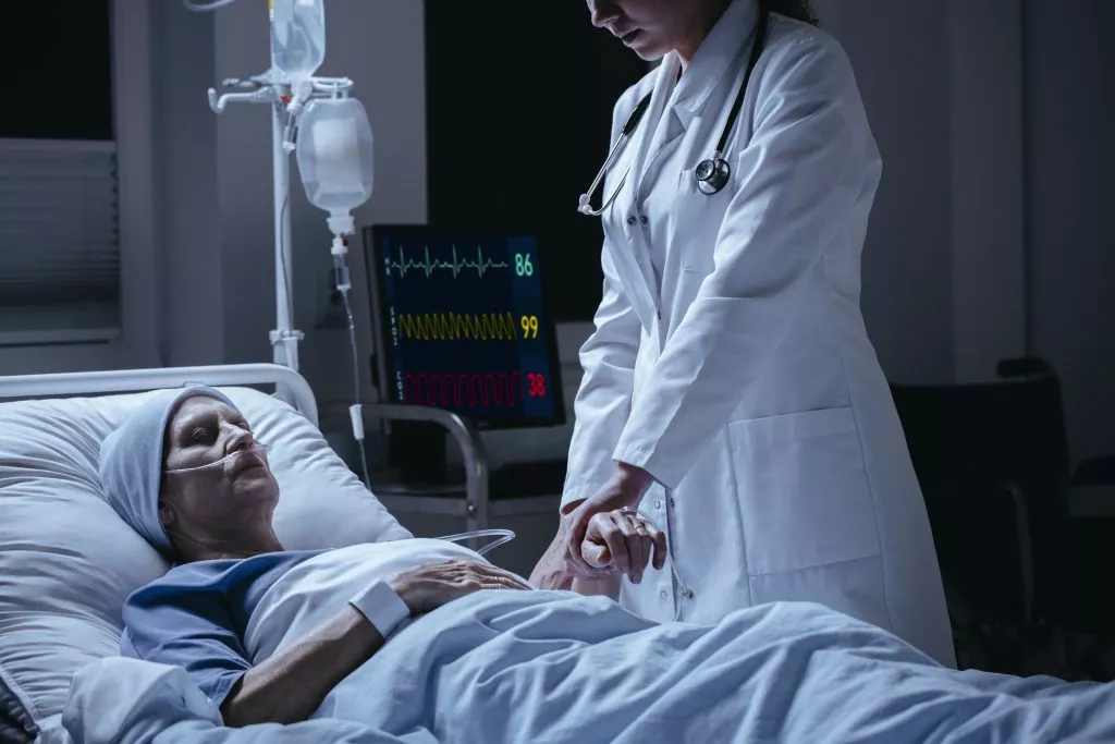 Паллиативная седация для облегчения страданий в конце жизни