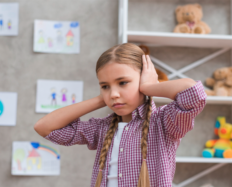 Шум в ушах у ребенка: полное руководство по причинам, диагностике и лечению