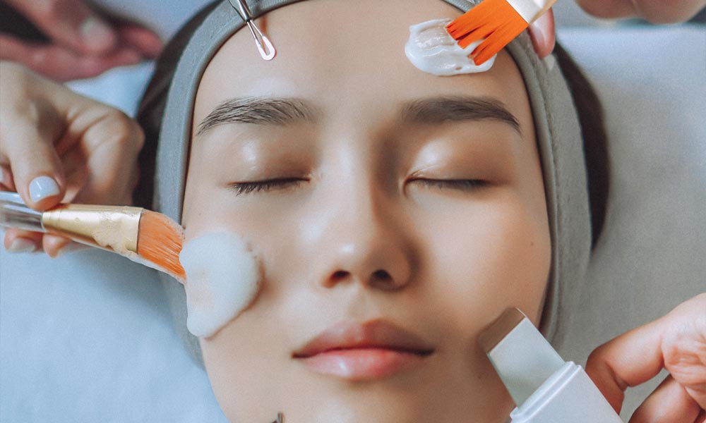 Атравматическая чистка лица для здоровой кожи без боли и повреждений