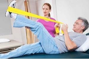 Восстановление после перелома шейки бедра: полный план лечебной физкультуры