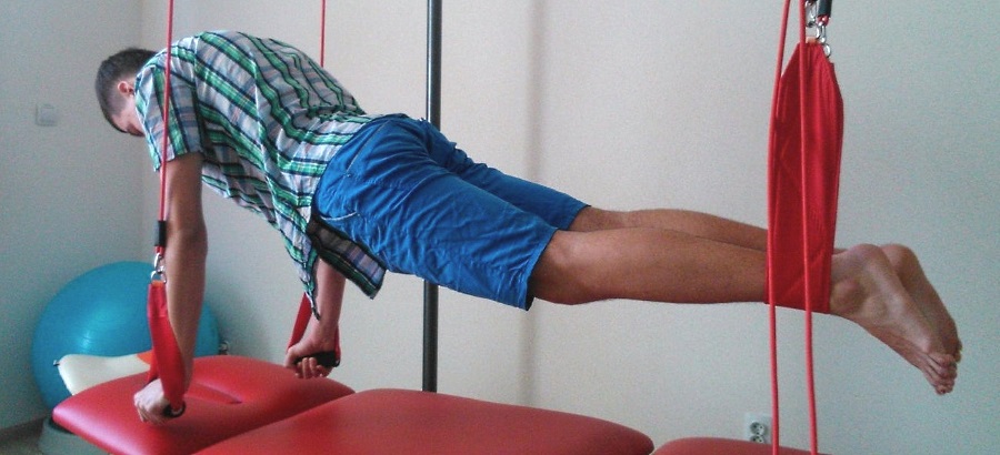 Возвращение ровной осанки: лечебная физкультура при кифозе и сутулости