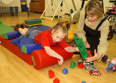 Лечебная физкультура при детском церебральном параличе: путь к движению