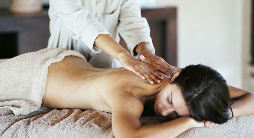 Рольфинг: обретение баланса тела через метод структурной интеграции