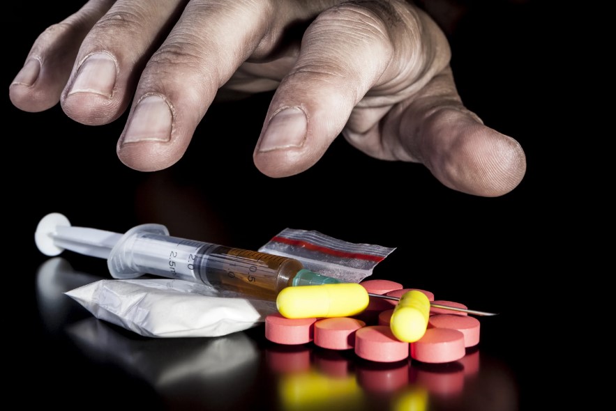 Полинаркомания: найти выход из зависимости от нескольких веществ