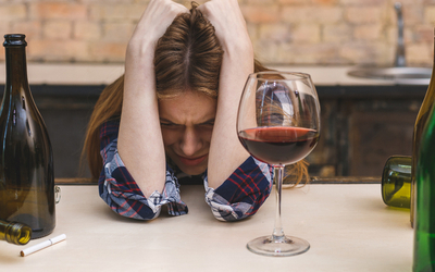 Патологическое опьянение: полное руководство по атипичной реакции на алкоголь