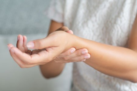 Комплексный регионарный болевой синдром: полный гид по лечению и жизни с КРБС